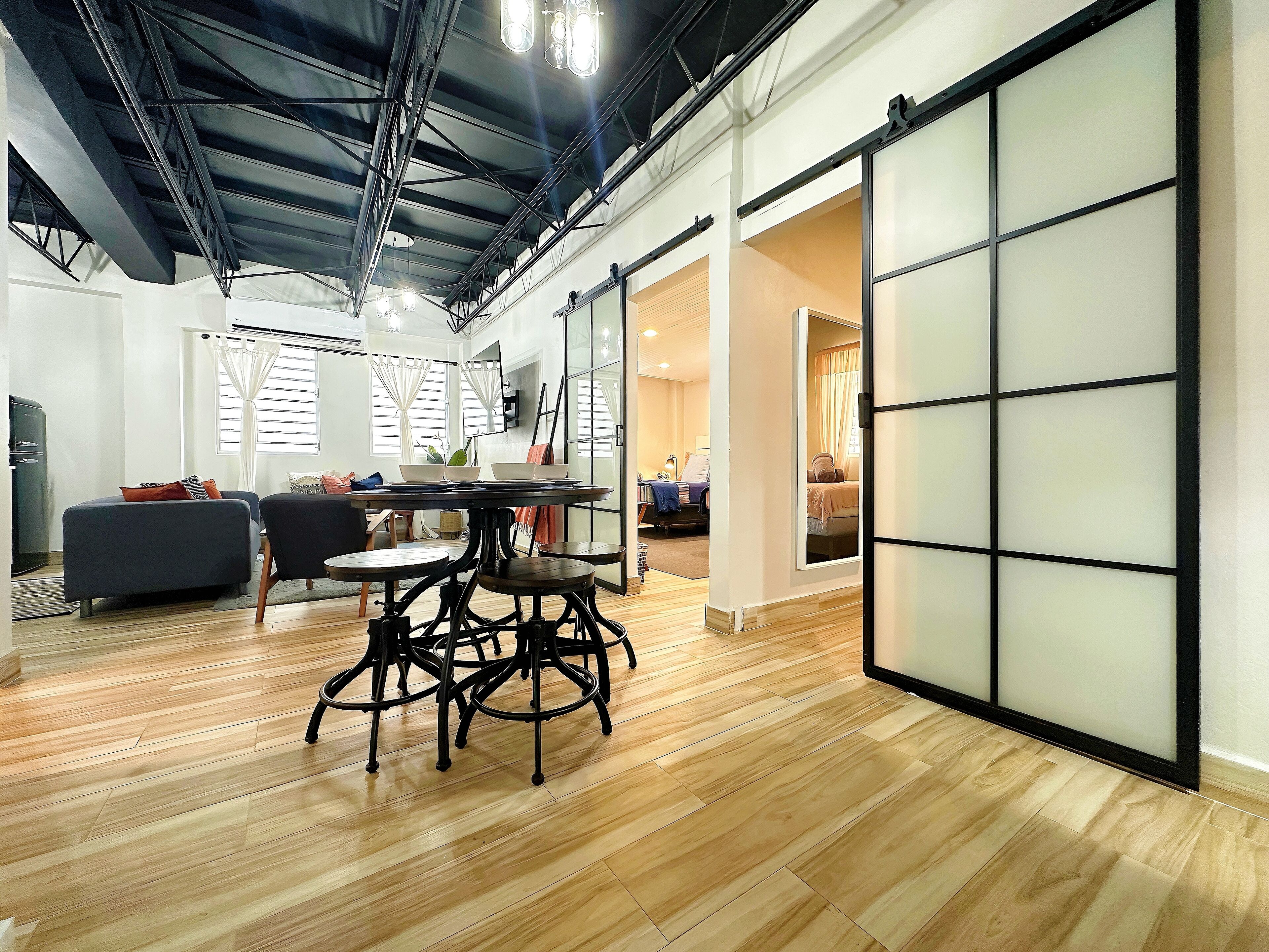 Design Apartment | In-room dining