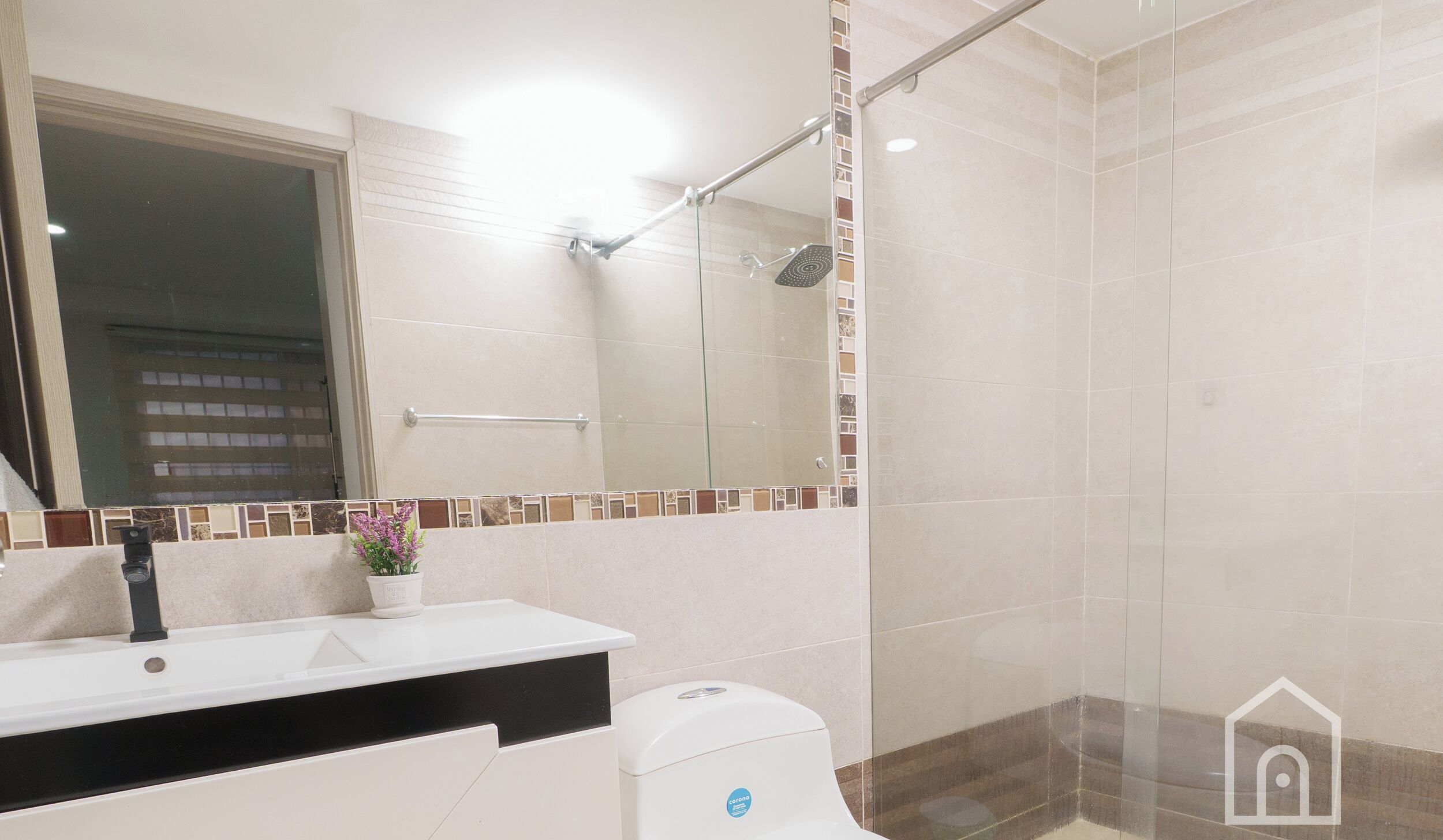 Elite Apartment, Courtyard View | Bathroom