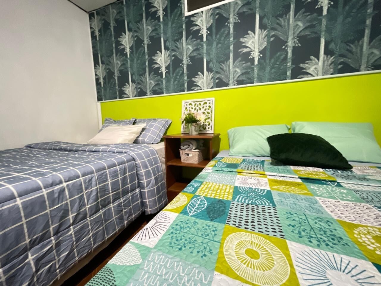 1 habitación, escritorio, wifi gratis y ropa de cama 