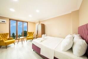 Soundproofing, free WiFi