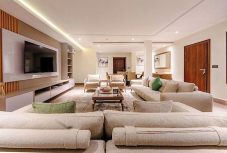 Economy Apartment, Balcony, City View | Living area