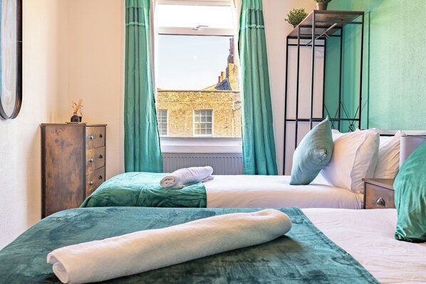 2 bedrooms, iron/ironing board, WiFi, bed sheets