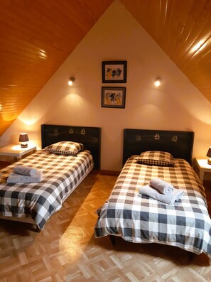 3 chambres, fer et planche Ă repasser, Wi-Fi, draps fournis