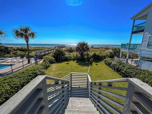 Property grounds - OCEANFRONT 5 Bedroom Beach House With LOTS of Charm!! (North Myrtle Beach)