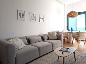 Smart TV, books