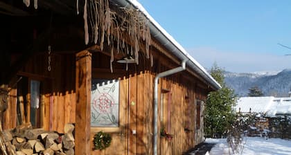 Chalet for family vacations and nature lovers. Pets welcome.