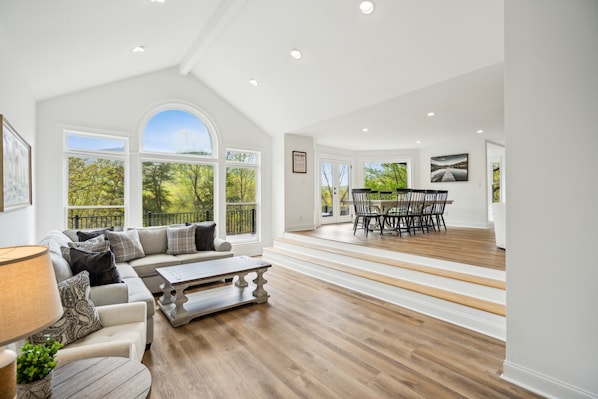 Smart TV, fireplace, video games, books
