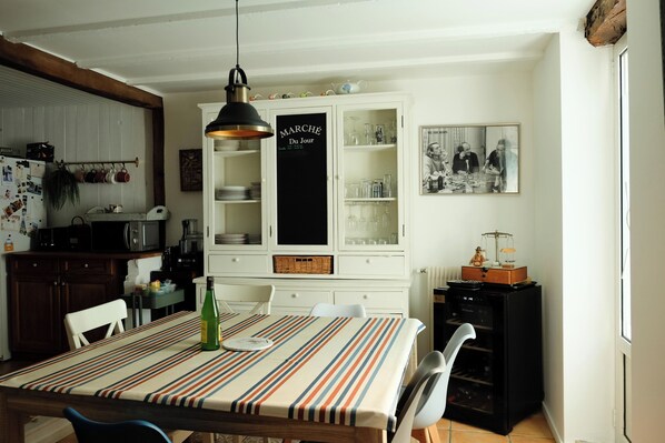 Dining - Basque house in the heart of BAB (Biarritz Anglet Bayonne) (Bayonne)