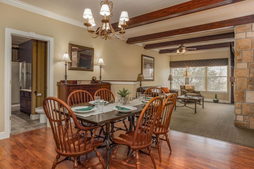 Spacious & Modern 2br Condo At Great Rock Resort - Branson, MO