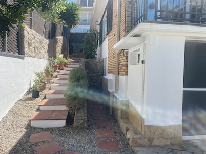 Quiet family house Sitges