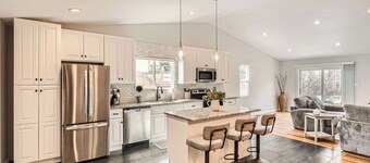 Spacious 4-bedroom house in charming Centennial with AC, WiFi