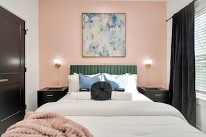 3 quartos, ferros/tábuas de passar roupa, Wi-Fi, roupa de cama