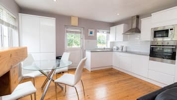 KylskÄp, mikrovÄgsugn, ugn och diskmaskin