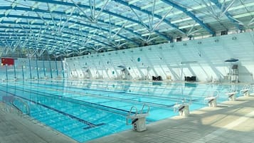 Hồ bơi trong nhà