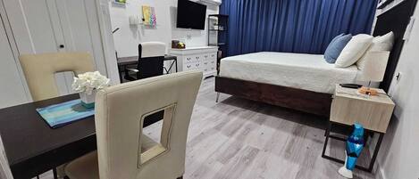 In-room safe, desk, iron/ironing board, travel crib