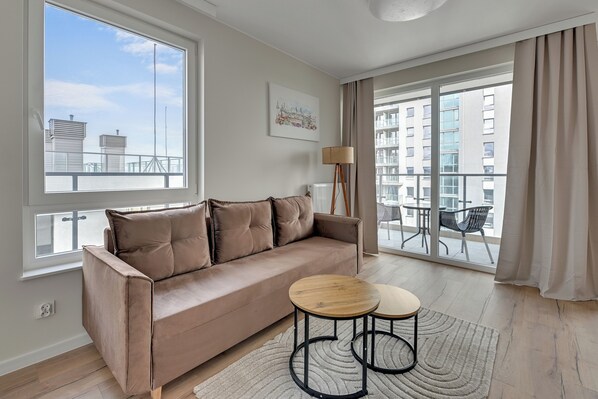 Comfort Apartment, Balcony, City View