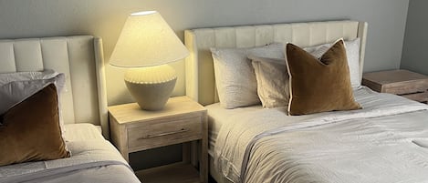 6 bedrooms, WiFi, bed sheets