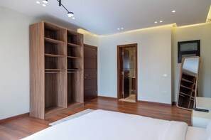 2 bedrooms, free WiFi