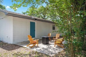 Terrace/patio - Koala Café~FirePit~BBQ~Kid Ready (Pensacola)