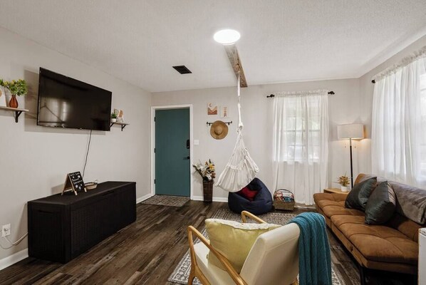 TV, offices