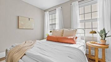 2 bedrooms, iron/ironing board, travel cot, WiFi