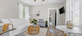 Shipside Suite Modern Fast WI-FI Cozy