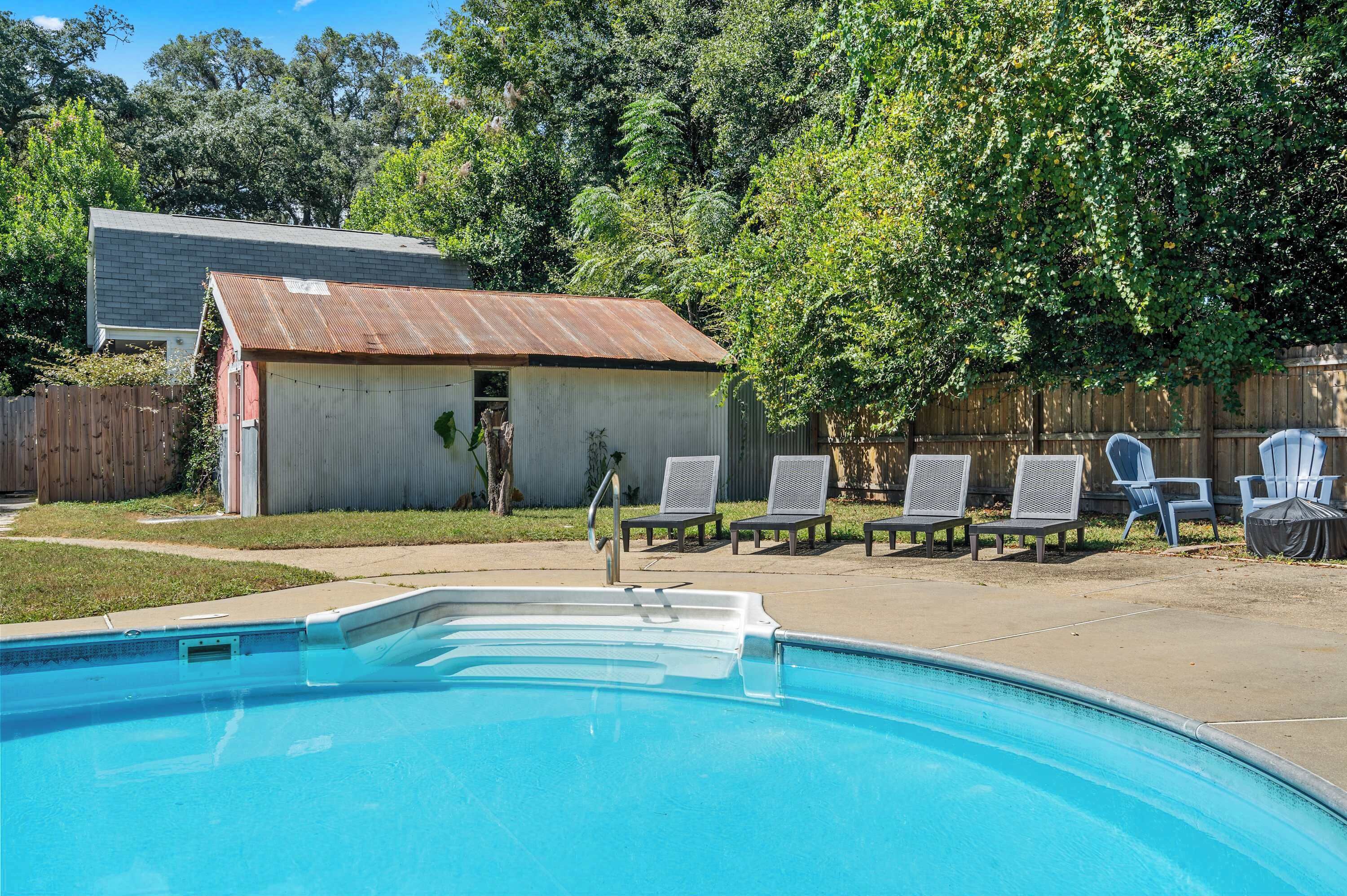 Pool