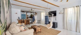 Oakside Retreat 35 guests-6 Units Unique