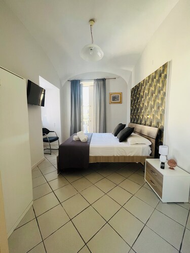 Rooms for Vacation and Relaxation. City Center SORRENTO Coast
