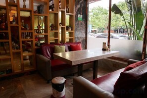 Dining - Kaiwei Hotel (Wanning High-speed Railway Station Branch) (Wanning)