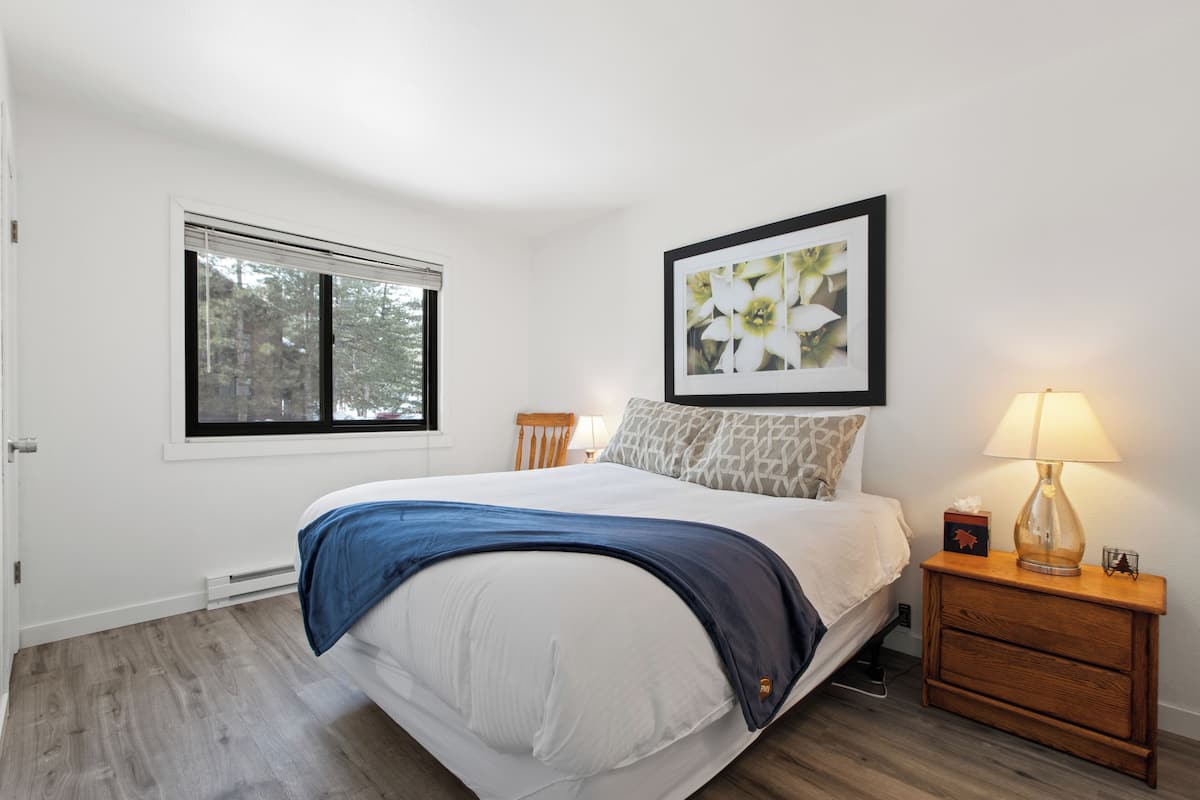 Appartamento Comfort, 2 camere da letto, vista montagna | 2 camere, ferro/asse da stiro, Wi-Fi gratuito