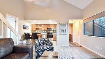 Kondominium Superior, pemandangan gunung | Area keluarga