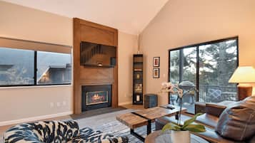 Condo Superior, quang cảnh núi | Khu phòng khách