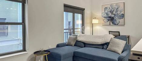 テレビ、書斎 / ワークスペース