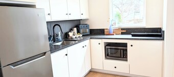 Lofty Living - Walk to Downtown