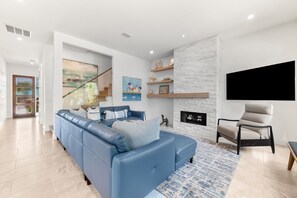 Smart TV, fireplace, ping pong