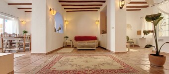 Rural house in Vall de Gallinera for retreats or family or friends rest.