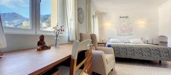 Rural house in Vall de Gallinera for retreats or family or friends rest.