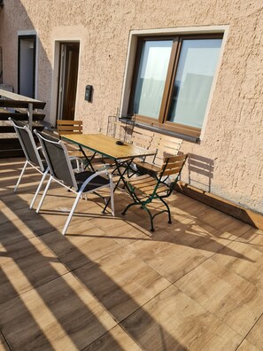 Outdoor dining - Cozy vacation apartment to relax in Dippoldiswalde (Dippoldiswalde)