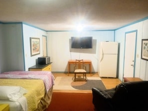 2 多间卧室、WiFi、床单