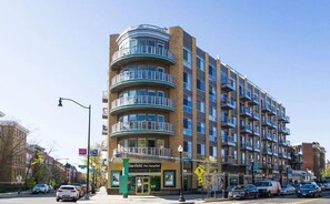 Exterior - Bright studio in the heart of DC (Washington)