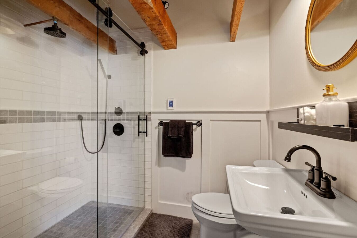 Hair dryer, towels
