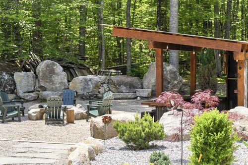 Peaceful Lakes Region Escape| Boat Dock Option
