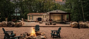 Peaceful Lakes Region Escape| Boat Dock Option