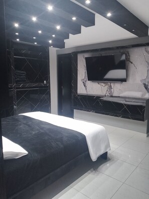 Standard Room | Premium bedding, soundproofing, free WiFi, bed sheets - Hotel Gool de Guerrón (Quito)