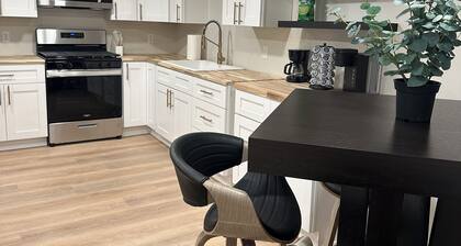 Charming 1-bedroom apartment near St. Thomas, St. Catherine, and Macalester!