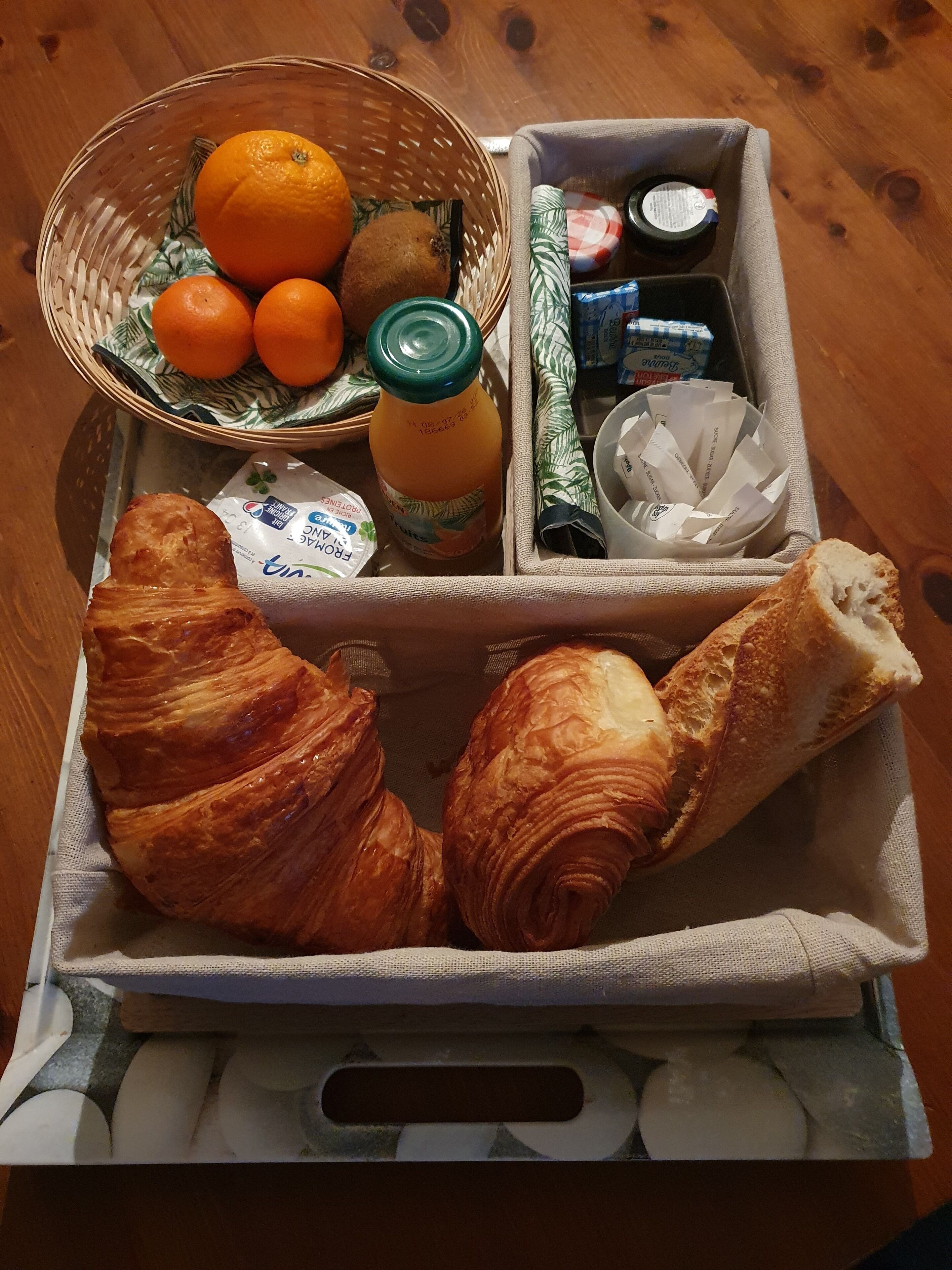 Petit déjeuner compris