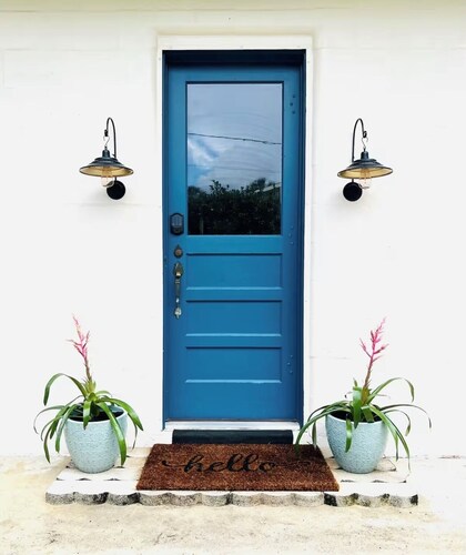 DOCKSIDE BUNGALOW: Dog Friendly - Bungalow Retreat - Kings Bay, Crystal River