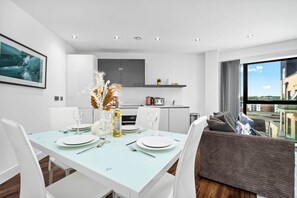 تناول الطعام