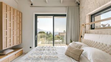 4 makuuhuonetta, silitysrauta/-lauta, vauvan matkasänky, ilmainen Wi-Fi